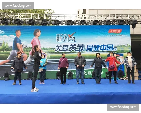 张昱杰护腿板暗藏全家福密码 训练预演助其中超关键破门