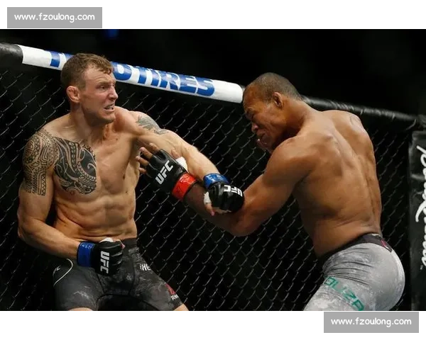 机械战警左平勾暴力催眠赫尔曼森！UFC 317 副赛上演教科书级终结